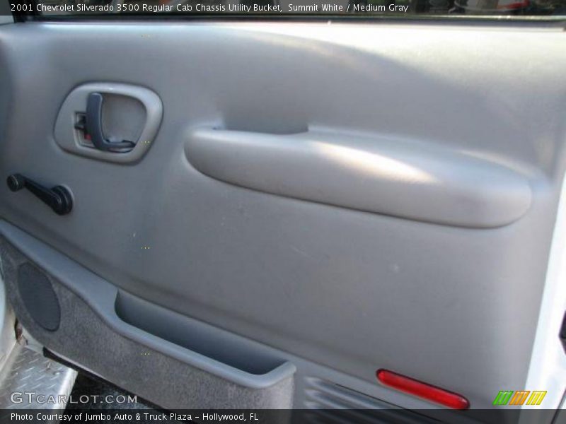 Summit White / Medium Gray 2001 Chevrolet Silverado 3500 Regular Cab Chassis Utility Bucket