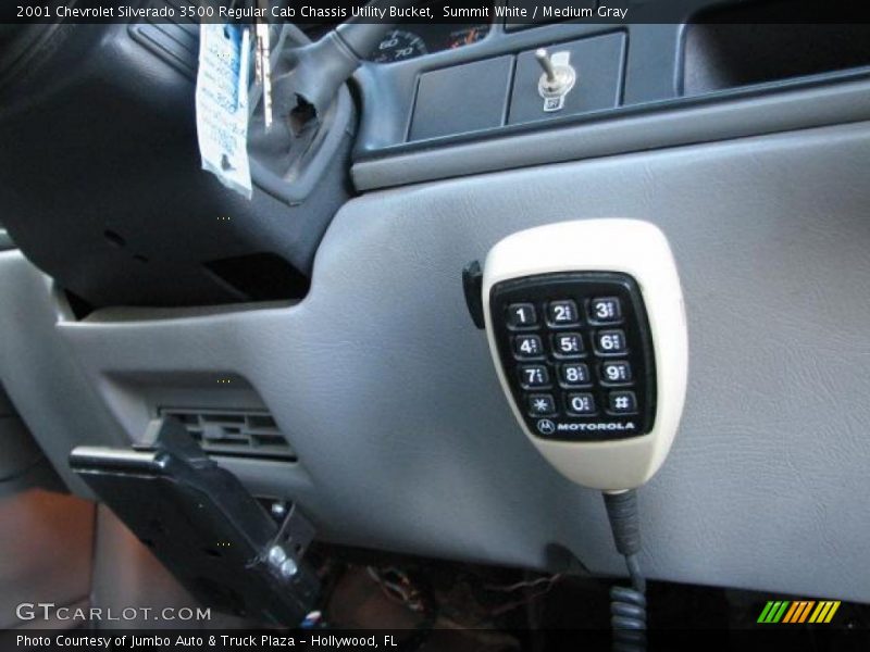 Summit White / Medium Gray 2001 Chevrolet Silverado 3500 Regular Cab Chassis Utility Bucket
