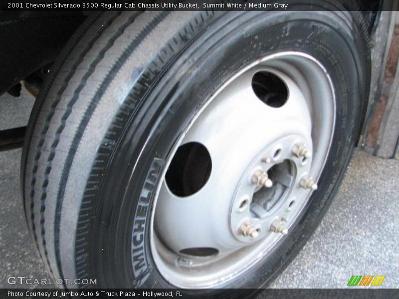 Summit White / Medium Gray 2001 Chevrolet Silverado 3500 Regular Cab Chassis Utility Bucket