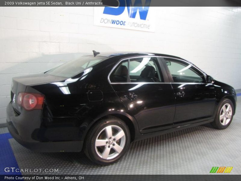 Black Uni / Anthracite 2009 Volkswagen Jetta SE Sedan