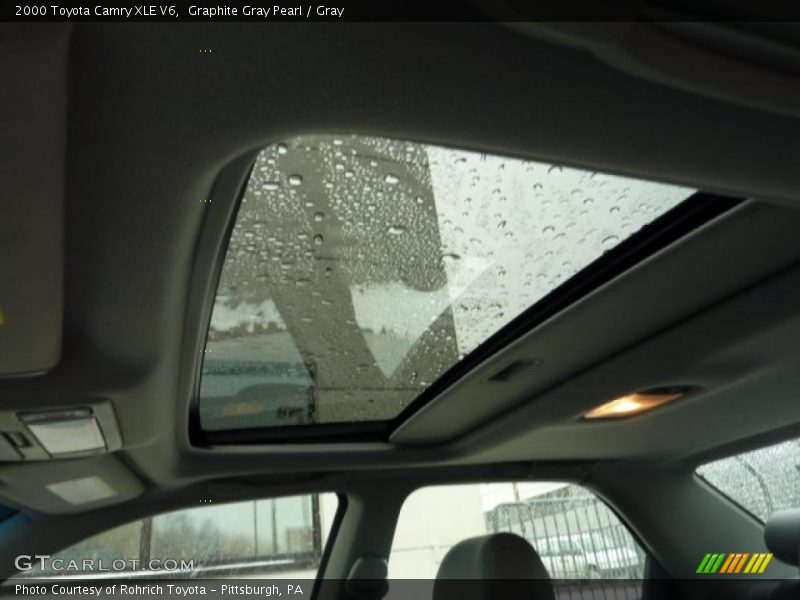 Graphite Gray Pearl / Gray 2000 Toyota Camry XLE V6