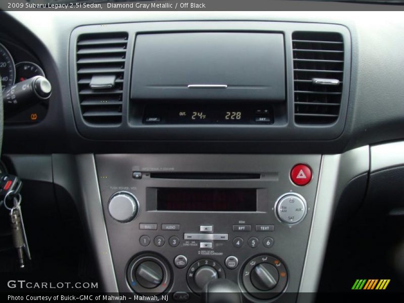 Diamond Gray Metallic / Off Black 2009 Subaru Legacy 2.5i Sedan