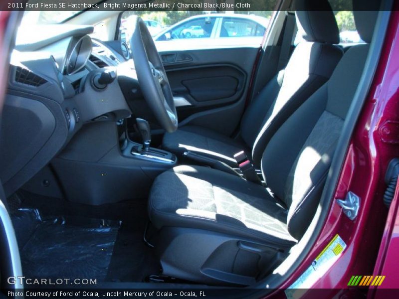 Bright Magenta Metallic / Charcoal Black/Blue Cloth 2011 Ford Fiesta SE Hatchback