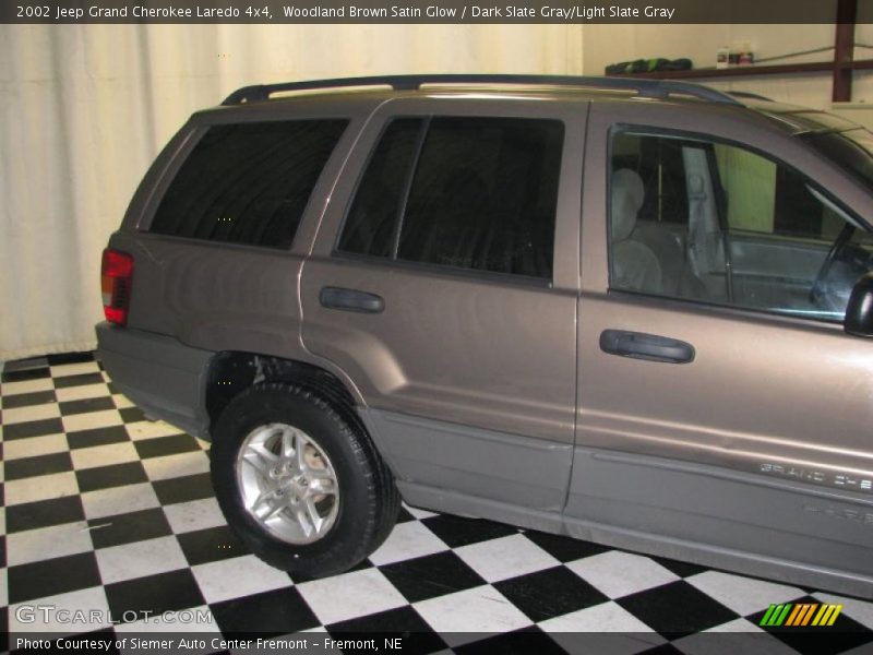 Woodland Brown Satin Glow / Dark Slate Gray/Light Slate Gray 2002 Jeep Grand Cherokee Laredo 4x4