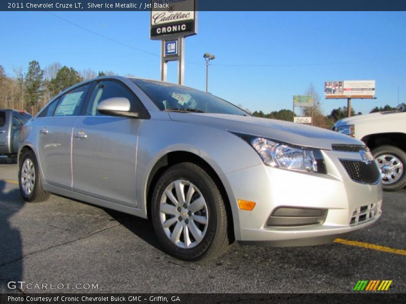 Silver Ice Metallic / Jet Black 2011 Chevrolet Cruze LT