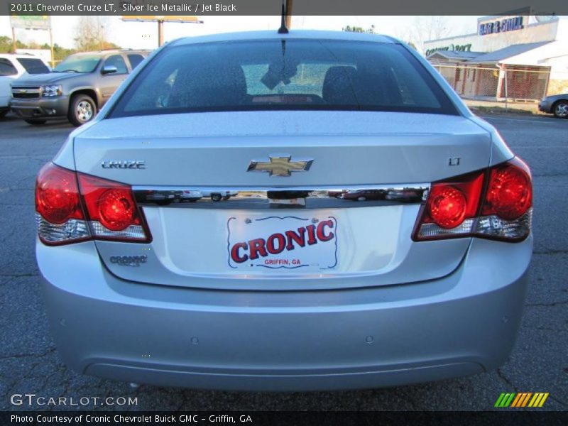 Silver Ice Metallic / Jet Black 2011 Chevrolet Cruze LT