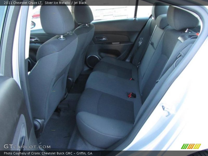 Silver Ice Metallic / Jet Black 2011 Chevrolet Cruze LT