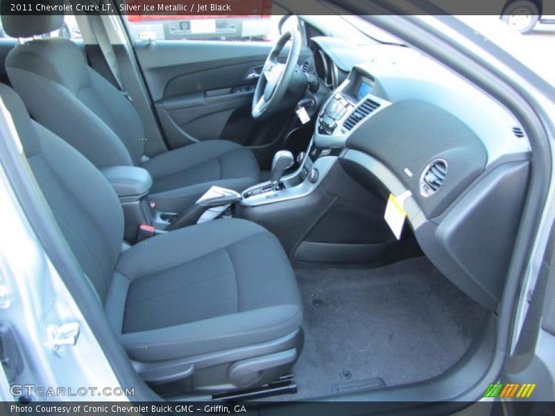 Silver Ice Metallic / Jet Black 2011 Chevrolet Cruze LT