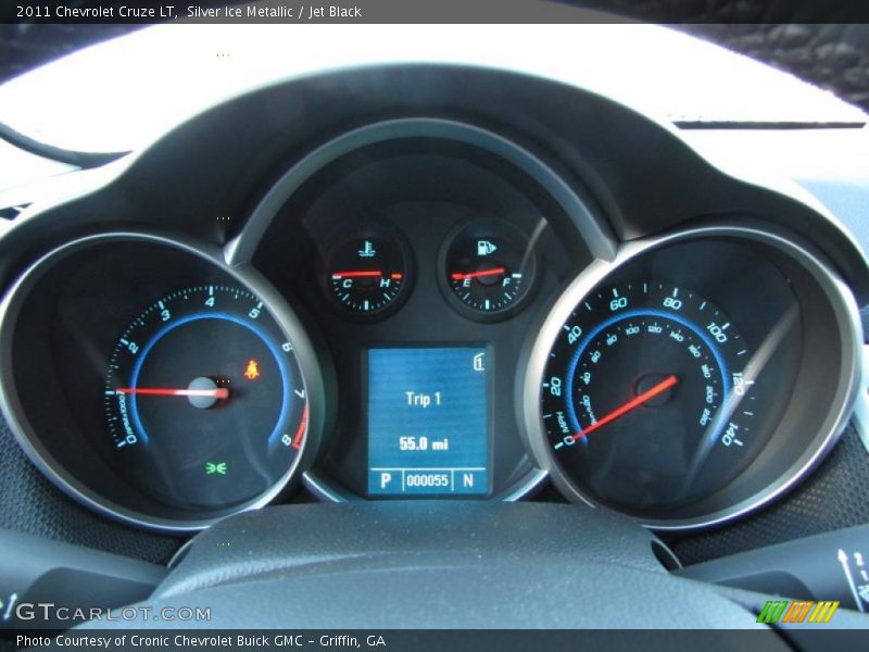 Silver Ice Metallic / Jet Black 2011 Chevrolet Cruze LT