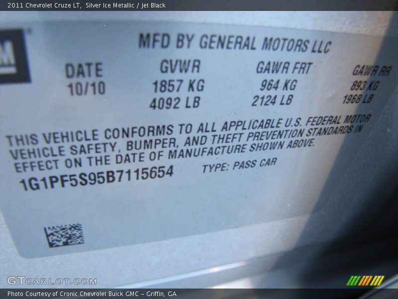 Silver Ice Metallic / Jet Black 2011 Chevrolet Cruze LT