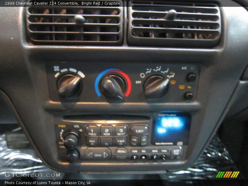 Controls of 1999 Cavalier Z24 Convertible