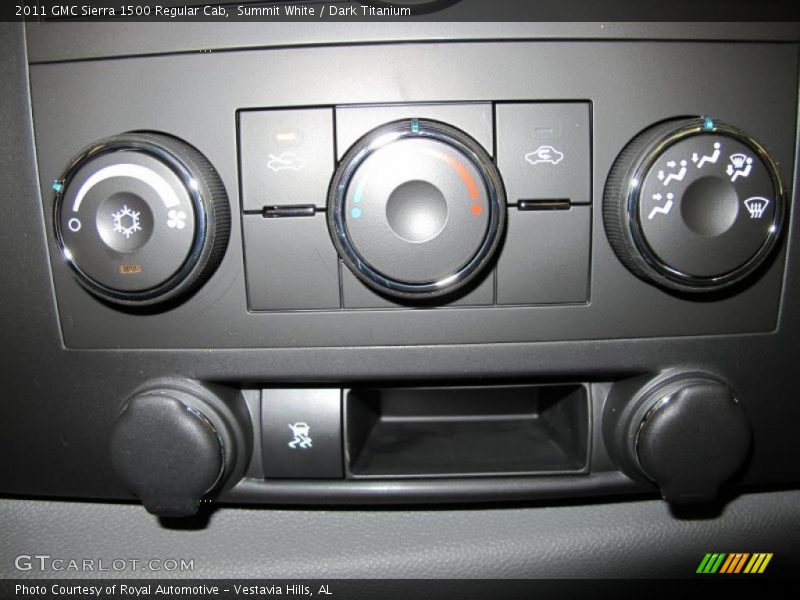 Controls of 2011 Sierra 1500 Regular Cab