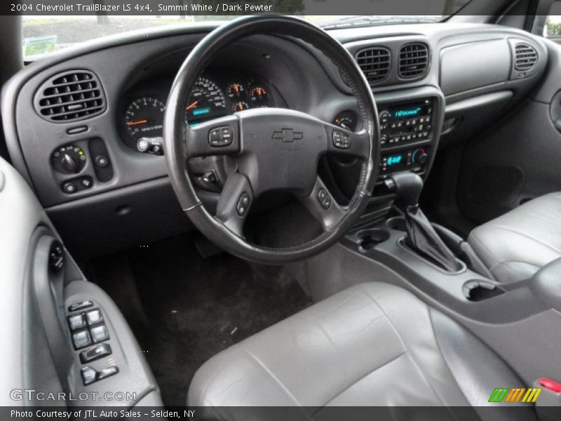 Summit White / Dark Pewter 2004 Chevrolet TrailBlazer LS 4x4