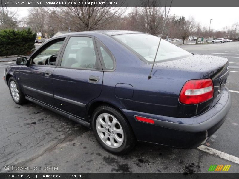 Atlantic Blue Metallic / Taupe/Light Taupe 2001 Volvo S40 1.9T