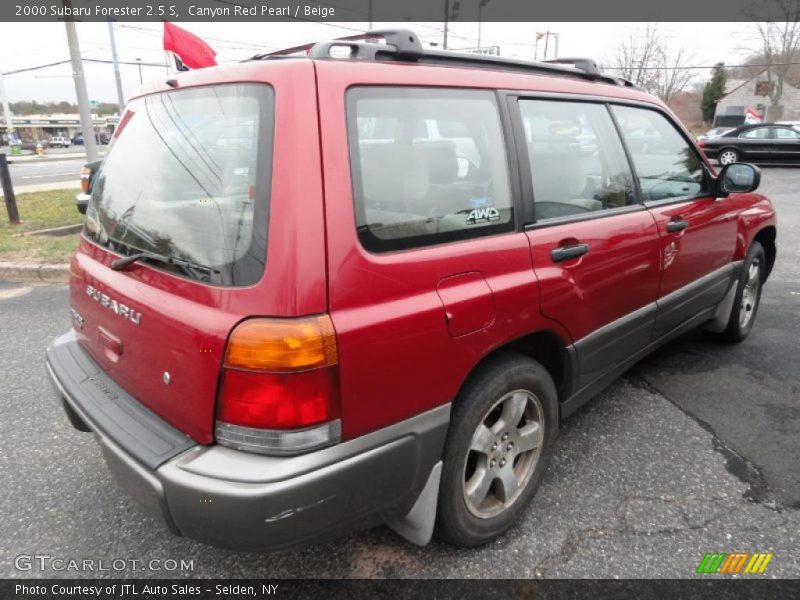 Canyon Red Pearl / Beige 2000 Subaru Forester 2.5 S