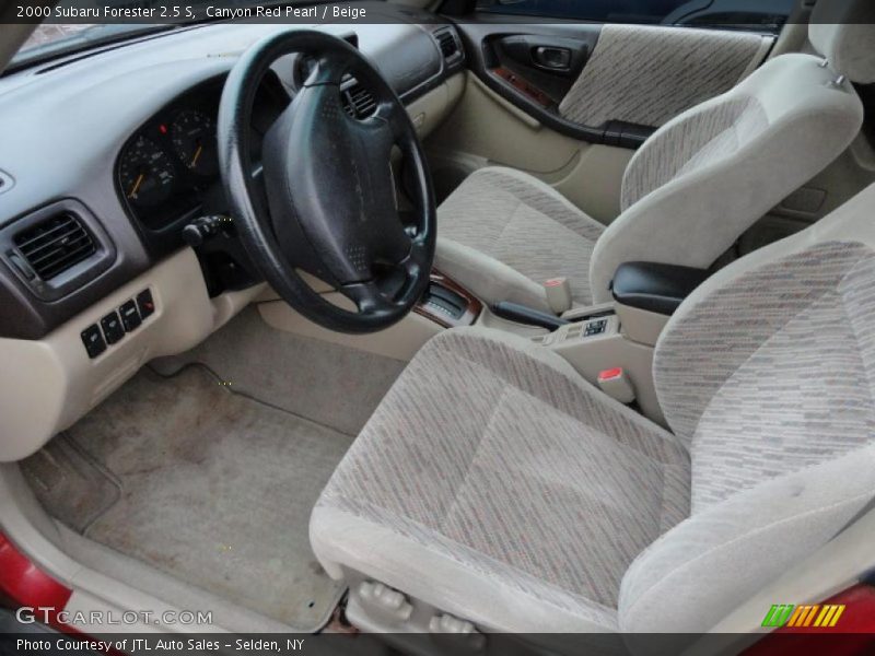  2000 Forester 2.5 S Beige Interior