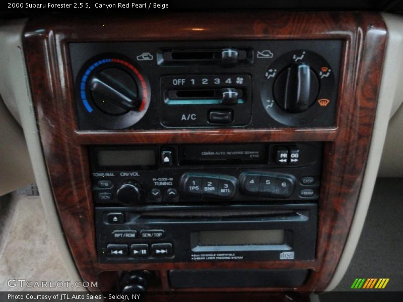 Canyon Red Pearl / Beige 2000 Subaru Forester 2.5 S