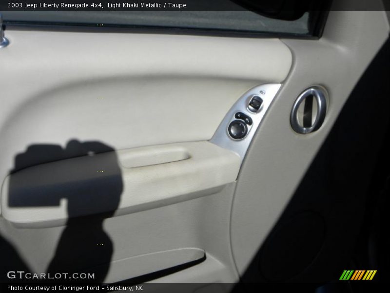Light Khaki Metallic / Taupe 2003 Jeep Liberty Renegade 4x4