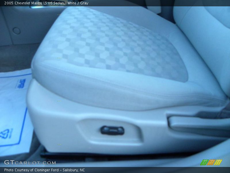 White / Gray 2005 Chevrolet Malibu LS V6 Sedan