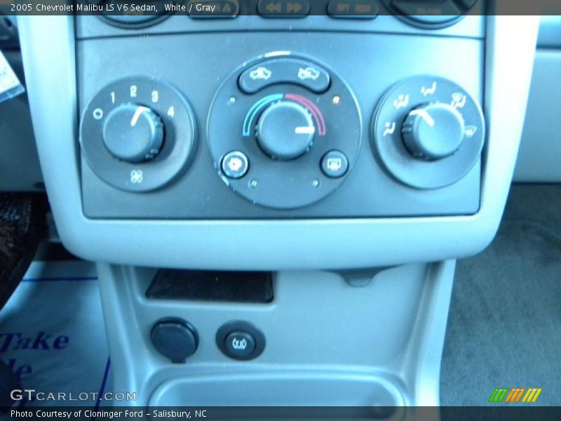 White / Gray 2005 Chevrolet Malibu LS V6 Sedan