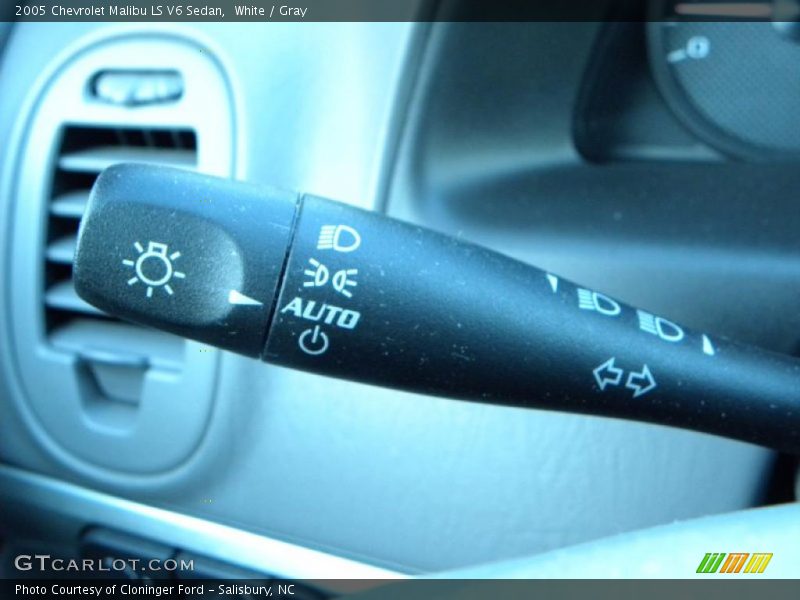 White / Gray 2005 Chevrolet Malibu LS V6 Sedan