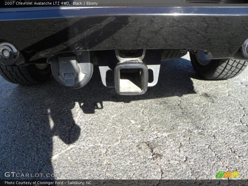 Black / Ebony 2007 Chevrolet Avalanche LTZ 4WD