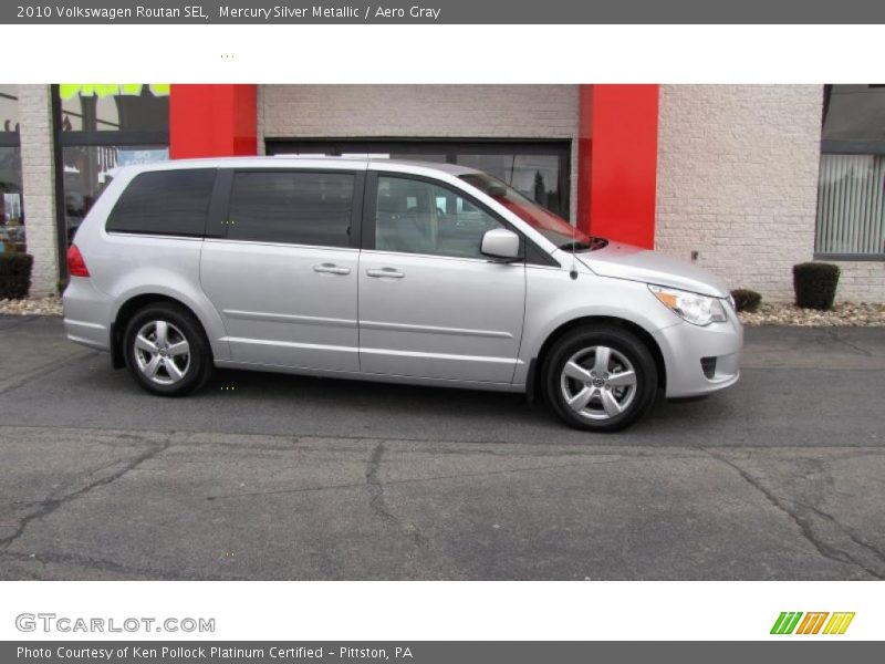 Mercury Silver Metallic / Aero Gray 2010 Volkswagen Routan SEL