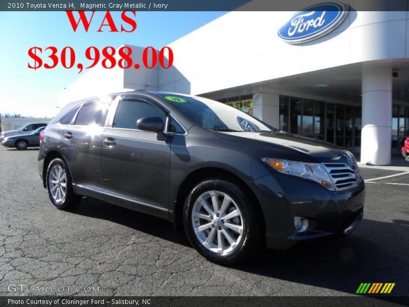 Magnetic Gray Metallic / Ivory 2010 Toyota Venza I4