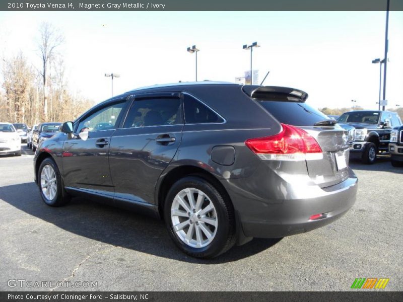 Magnetic Gray Metallic / Ivory 2010 Toyota Venza I4
