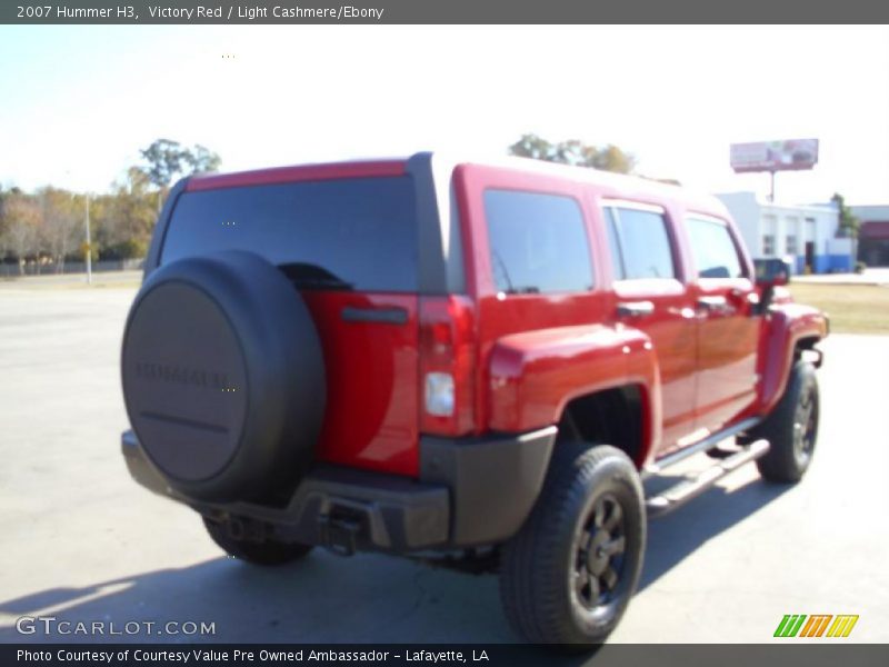 Victory Red / Light Cashmere/Ebony 2007 Hummer H3