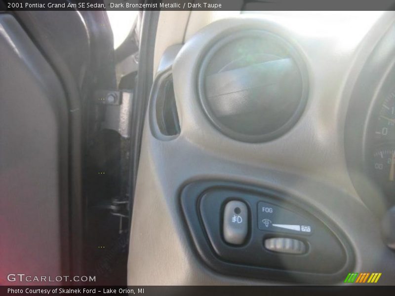 Dark Bronzemist Metallic / Dark Taupe 2001 Pontiac Grand Am SE Sedan