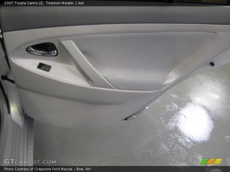 Titanium Metallic / Ash 2007 Toyota Camry LE