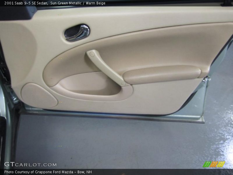 Door Panel of 2001 9-5 SE Sedan
