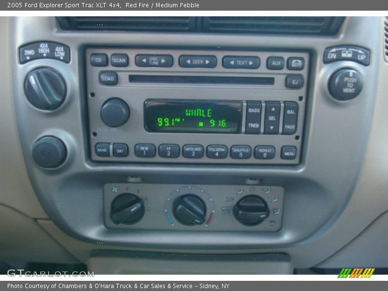Controls of 2005 Explorer Sport Trac XLT 4x4