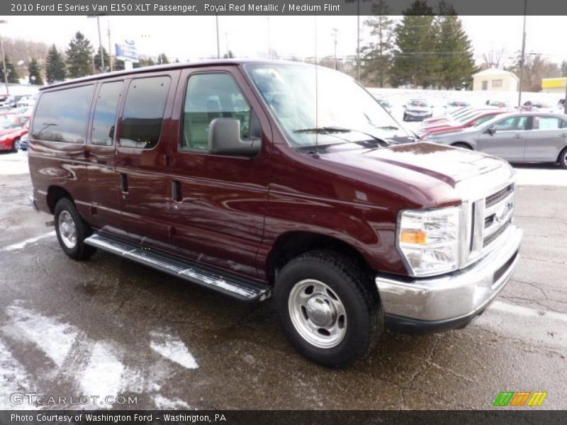 Front 3/4 View of 2010 E Series Van E150 XLT Passenger