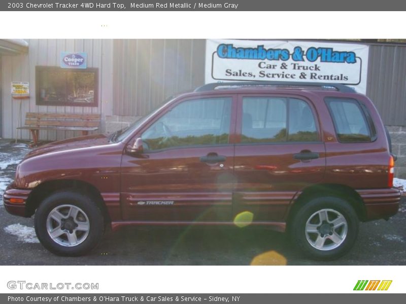 Medium Red Metallic / Medium Gray 2003 Chevrolet Tracker 4WD Hard Top