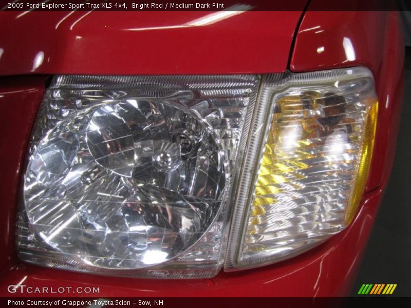 Bright Red / Medium Dark Flint 2005 Ford Explorer Sport Trac XLS 4x4