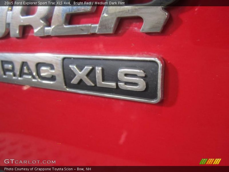  2005 Explorer Sport Trac XLS 4x4 Logo