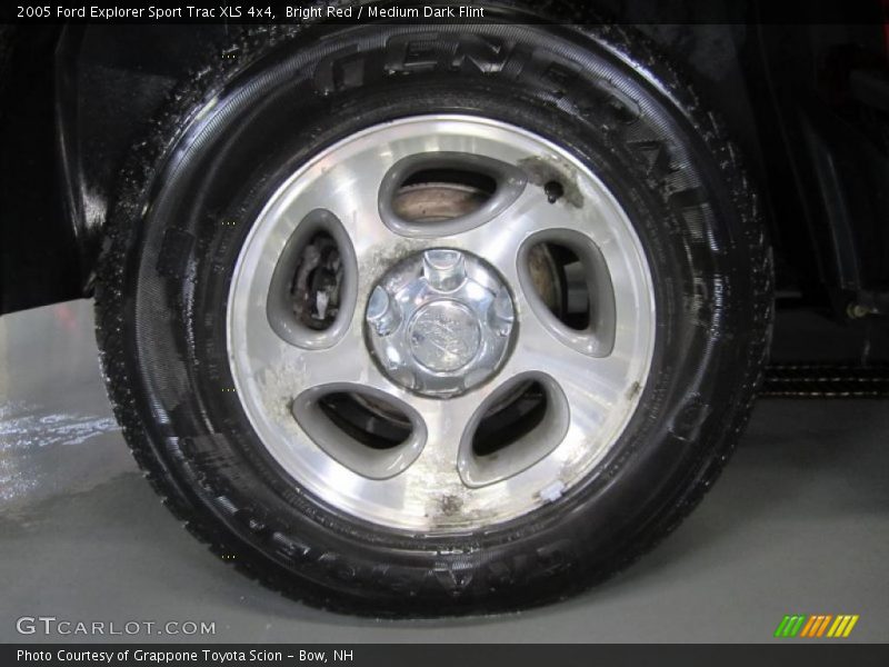 Bright Red / Medium Dark Flint 2005 Ford Explorer Sport Trac XLS 4x4
