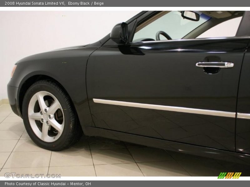 Ebony Black / Beige 2008 Hyundai Sonata Limited V6