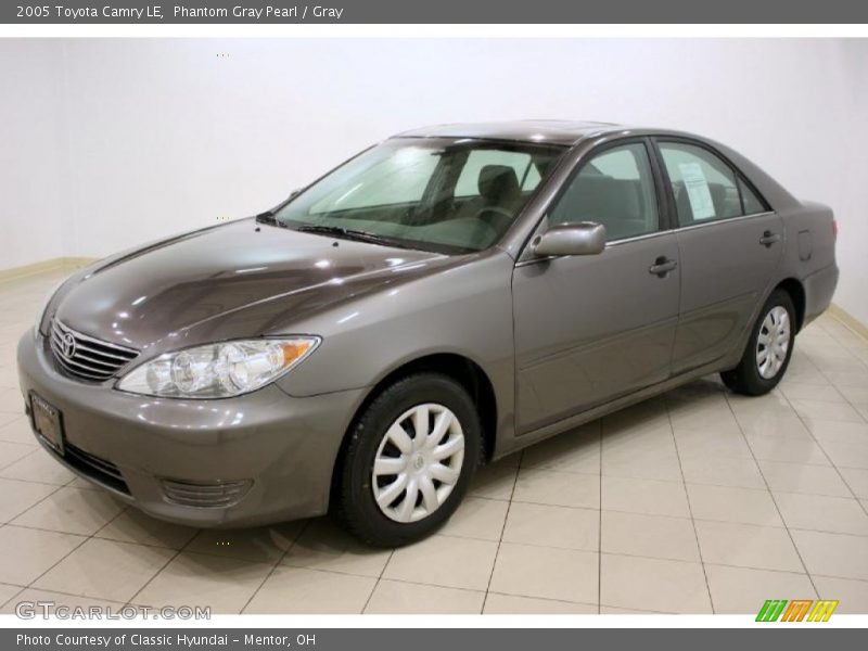 Phantom Gray Pearl / Gray 2005 Toyota Camry LE