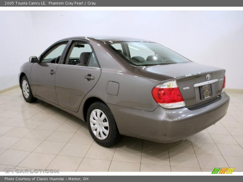 Phantom Gray Pearl / Gray 2005 Toyota Camry LE