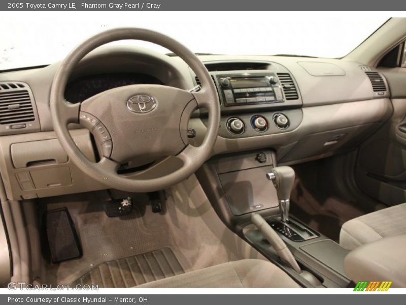 Phantom Gray Pearl / Gray 2005 Toyota Camry LE