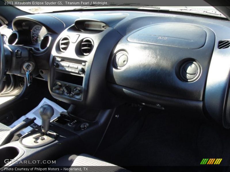 Dashboard of 2003 Eclipse Spyder GS