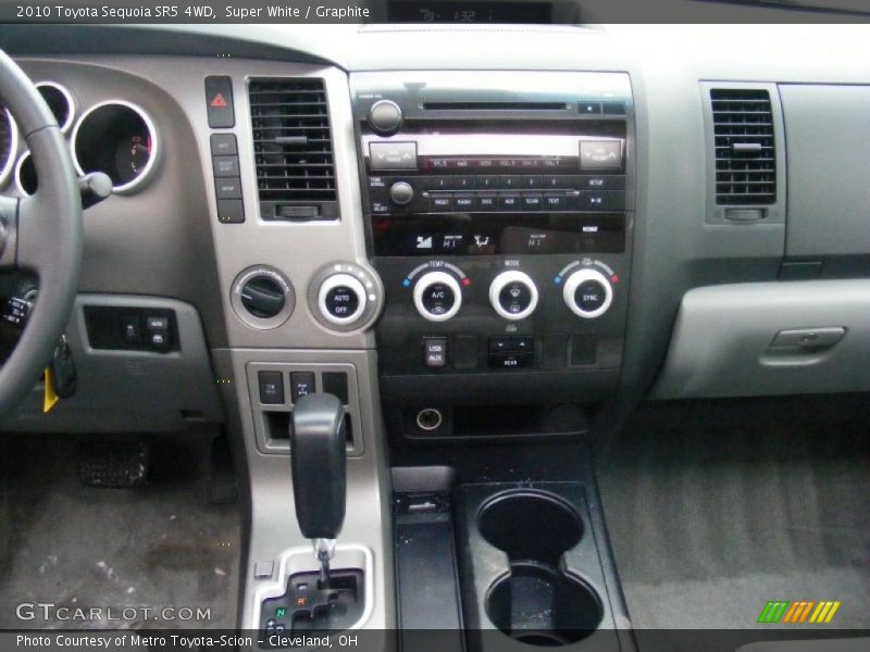 Controls of 2010 Sequoia SR5 4WD