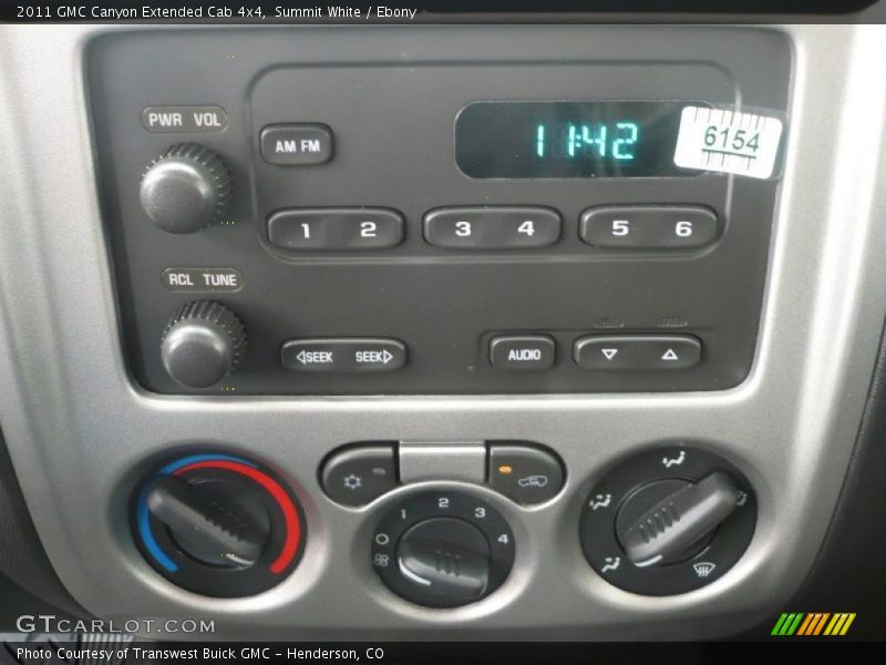 Controls of 2011 Canyon Extended Cab 4x4