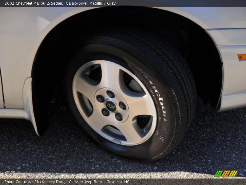 Galaxy Silver Metallic / Gray 2002 Chevrolet Malibu LS Sedan