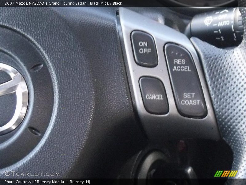 Controls of 2007 MAZDA3 s Grand Touring Sedan