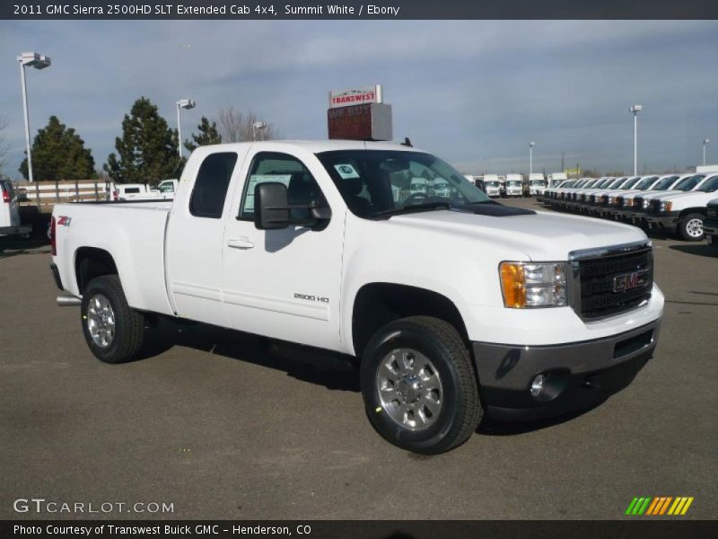 Front 3/4 View of 2011 Sierra 2500HD SLT Extended Cab 4x4