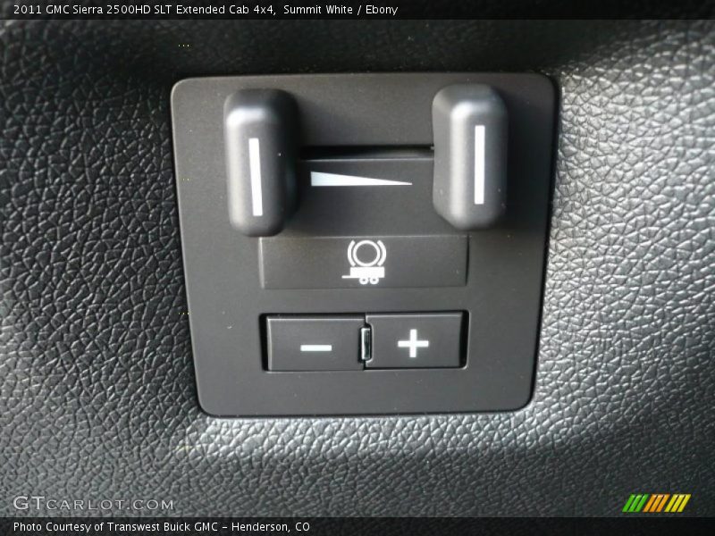 Summit White / Ebony 2011 GMC Sierra 2500HD SLT Extended Cab 4x4